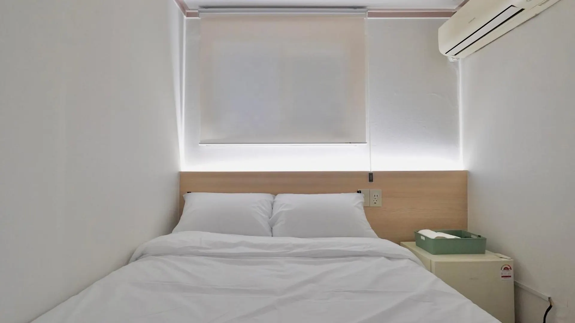 J5 Hostel Seoul 0*,  South Korea